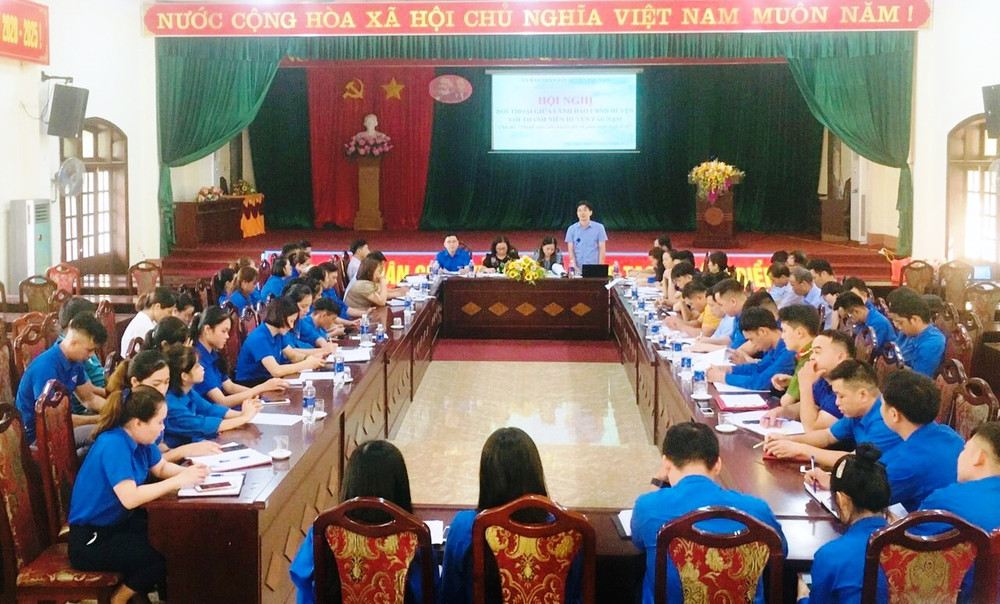 Mô hình phòng họp truyền thống tại các ủy ban